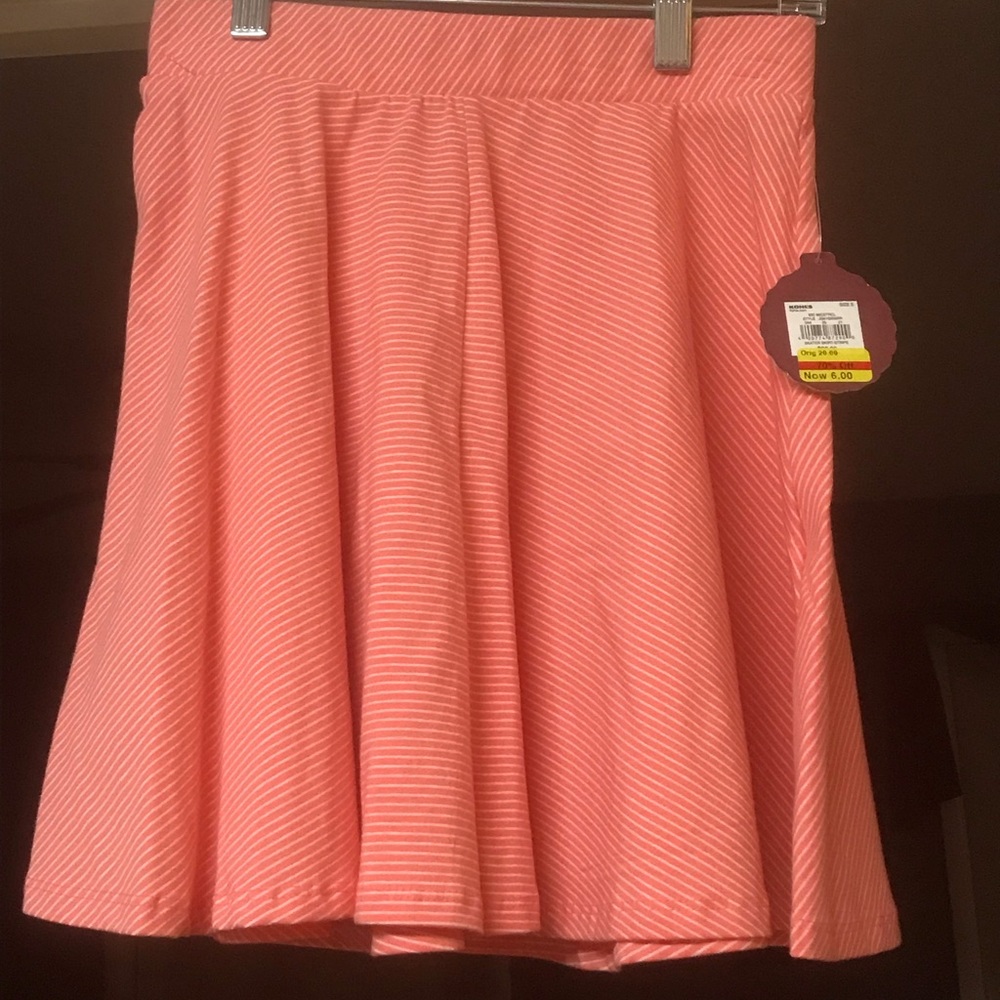 Coral skirt